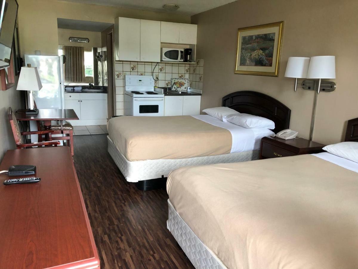 Travellers Inn YYC Kültér fotó